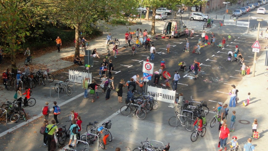 Temporäre Spielstraße Gudvanger Straße im Prenzlauer Berg 2017 -  Foto: Matthias Groh